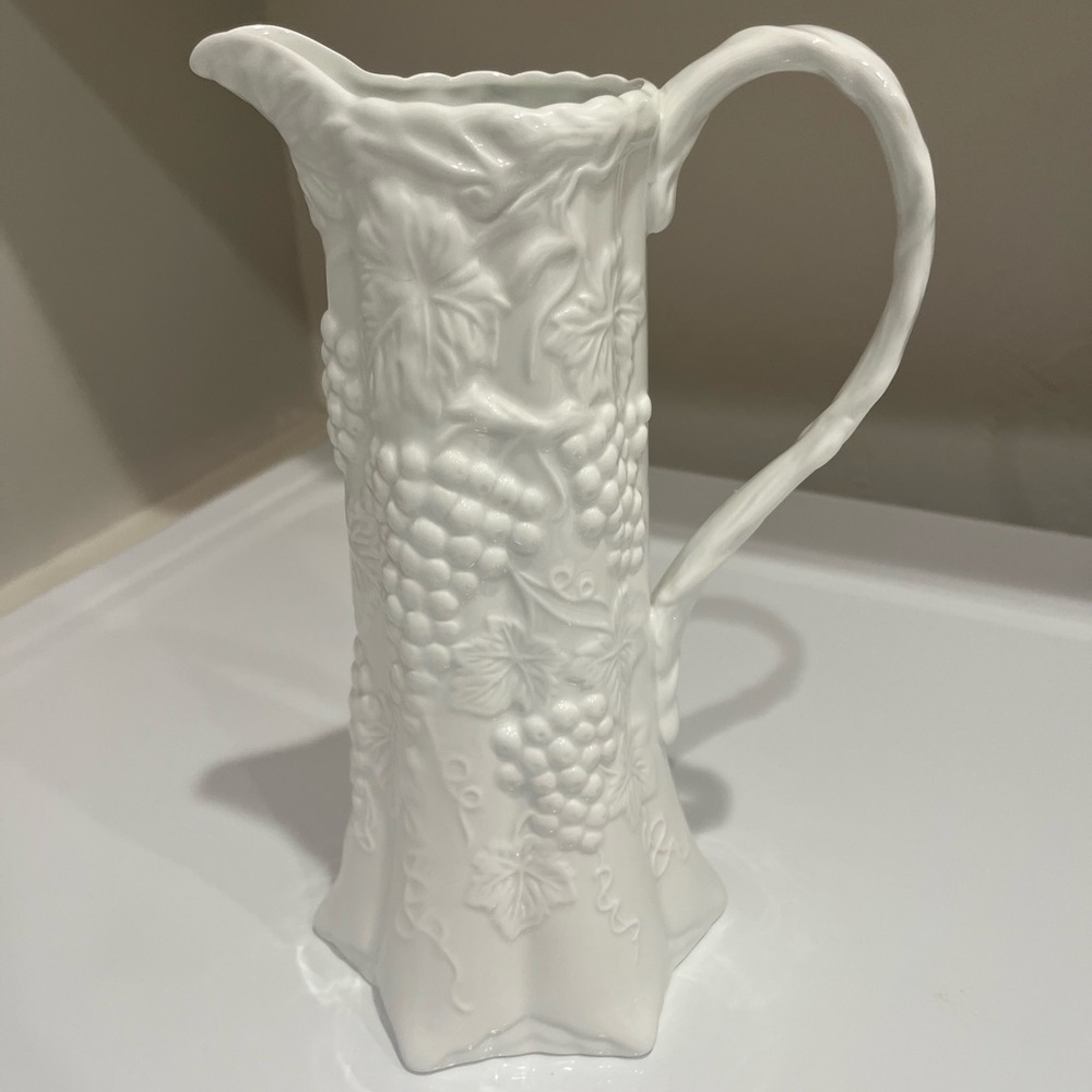 Elegant‎ White Ceramic Pitcher